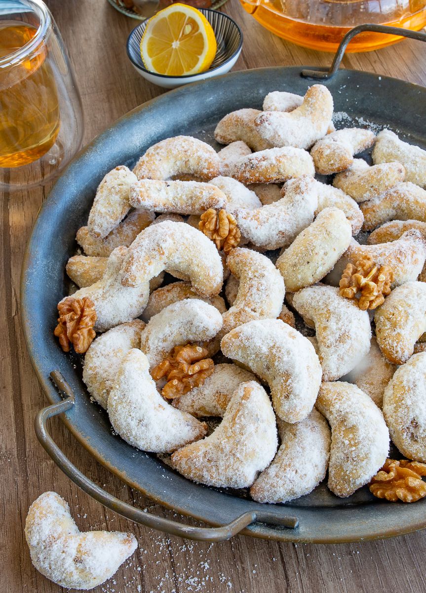 Рецепт печенья "Полумесяцы" с грецкими орехами