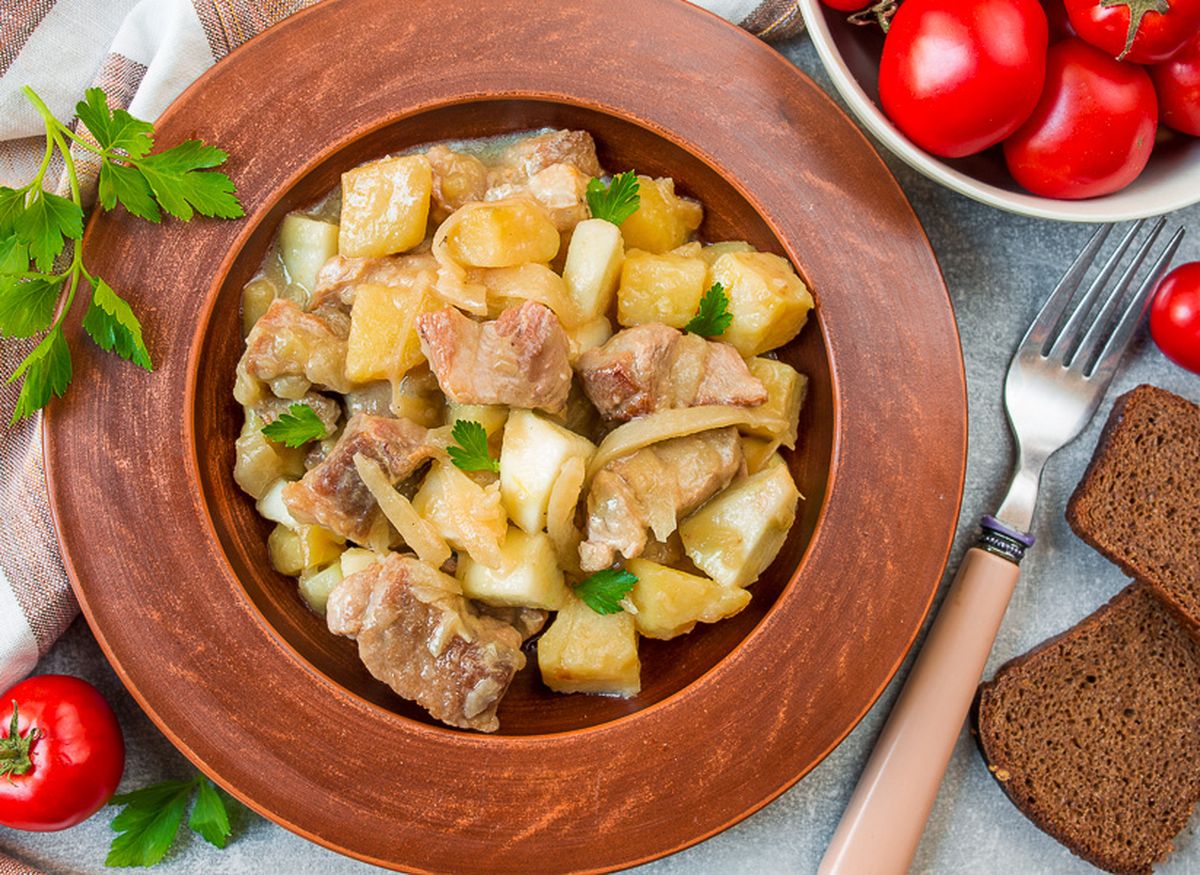 Рецепт рагу из свинины с яблоками