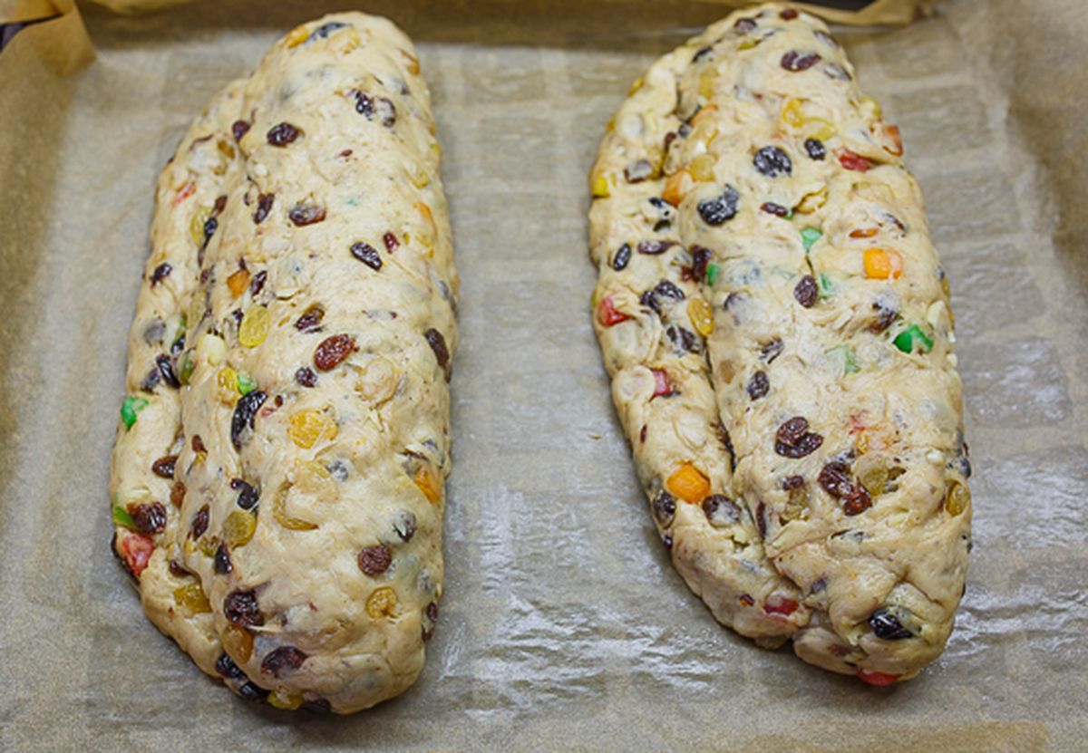 Штоллены на противне