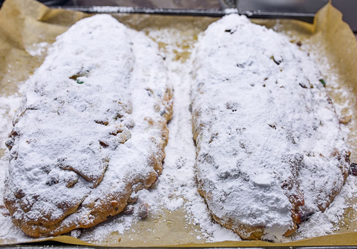 Посыпаем пудрой