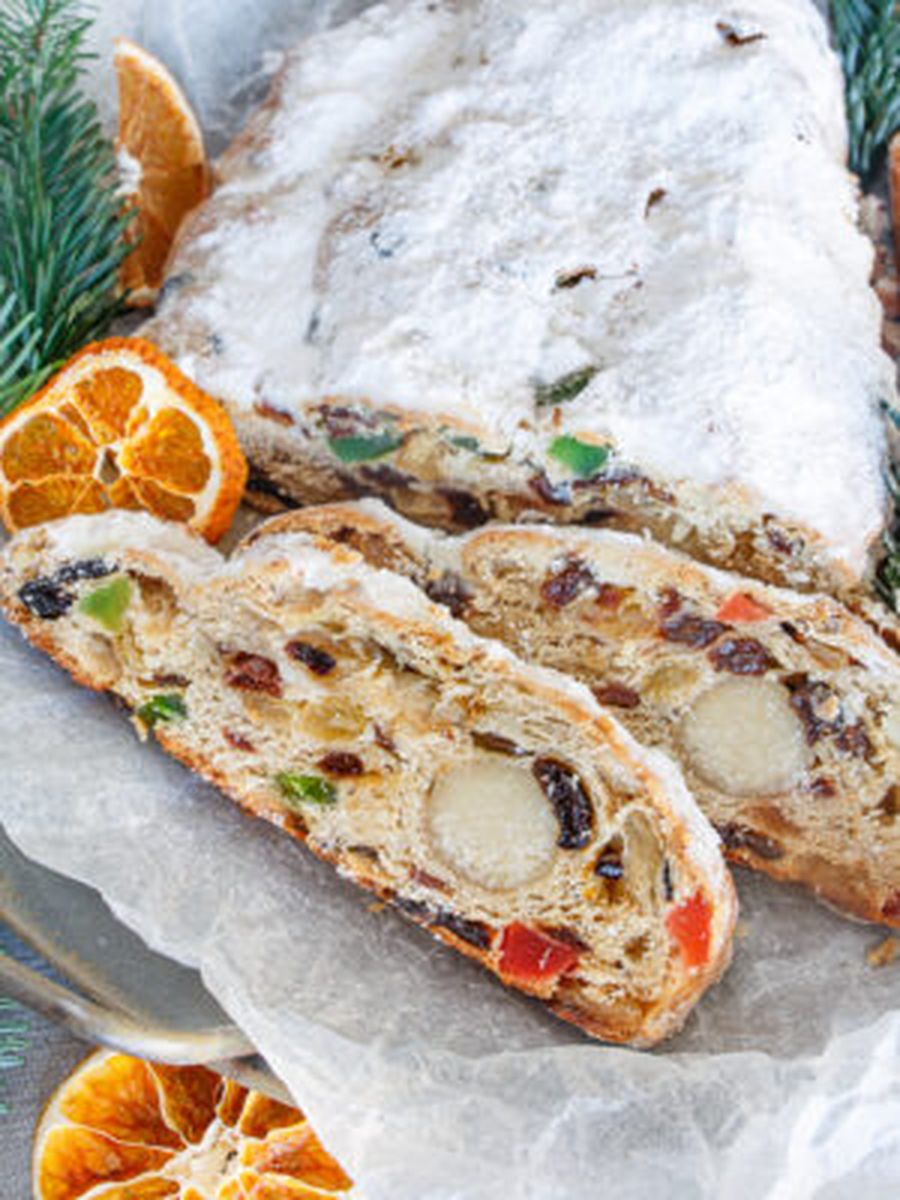 Рождественский штоллен на дрожжевом тесте