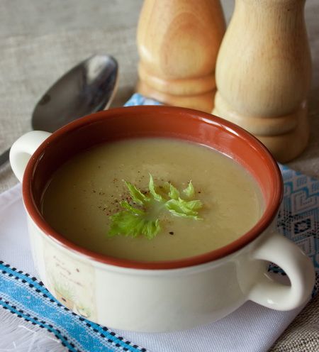 Крем-суп из стеблевого сельдерея с картофелем