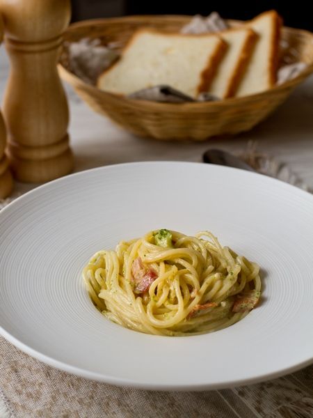 Рецепт спагетти со сливками, брокколи и беконом