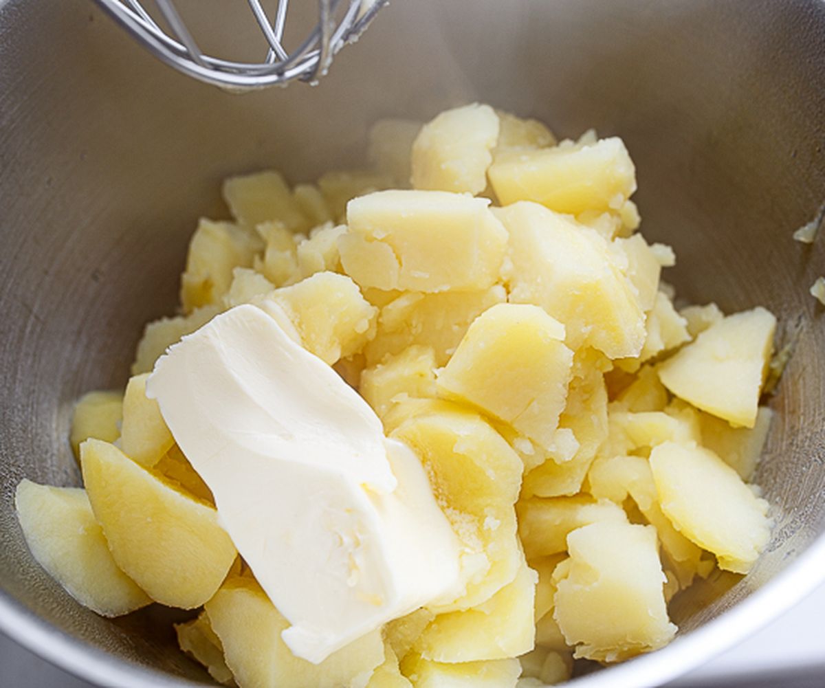 Картофель и масло