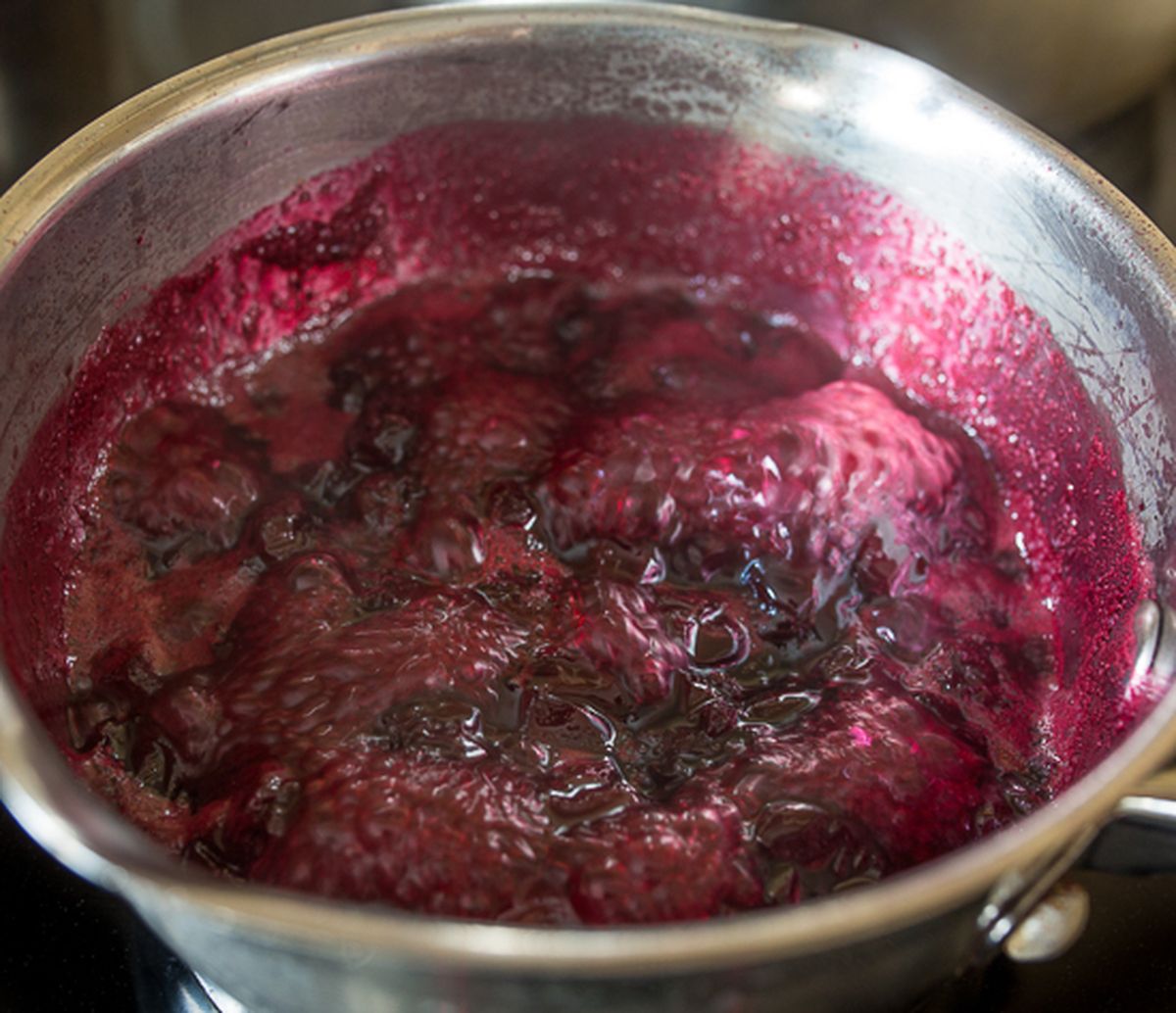 Варим вишню