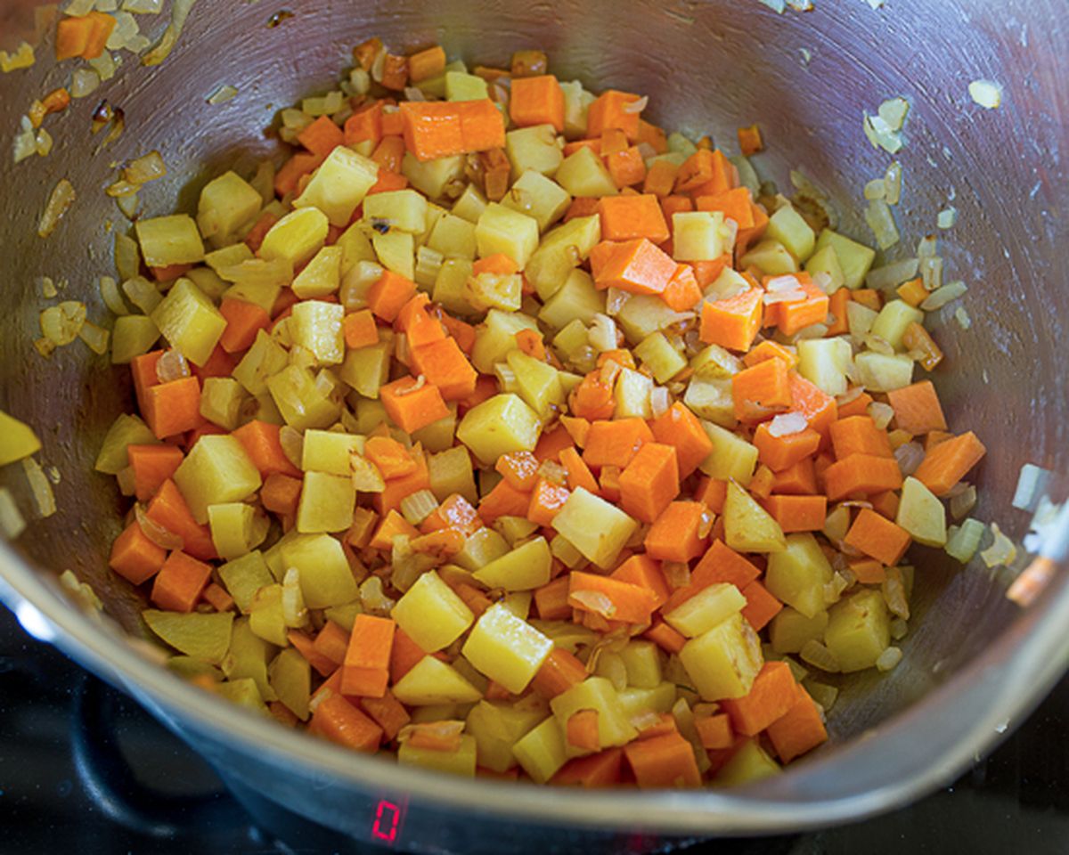 Жарим овощи