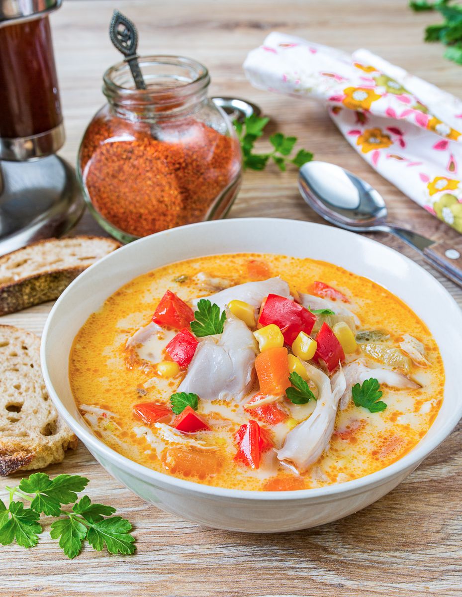 Острый суп с курицей и кукурузой