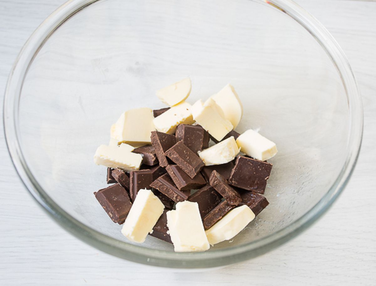 Шоколад и масло