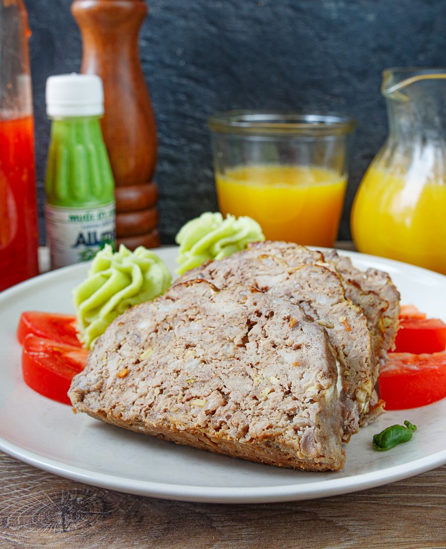 Мясная буханка с пекинской капустой и имбирем