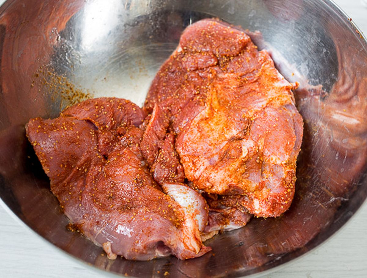 Мясо индейки в пикантном маринаде как готовить