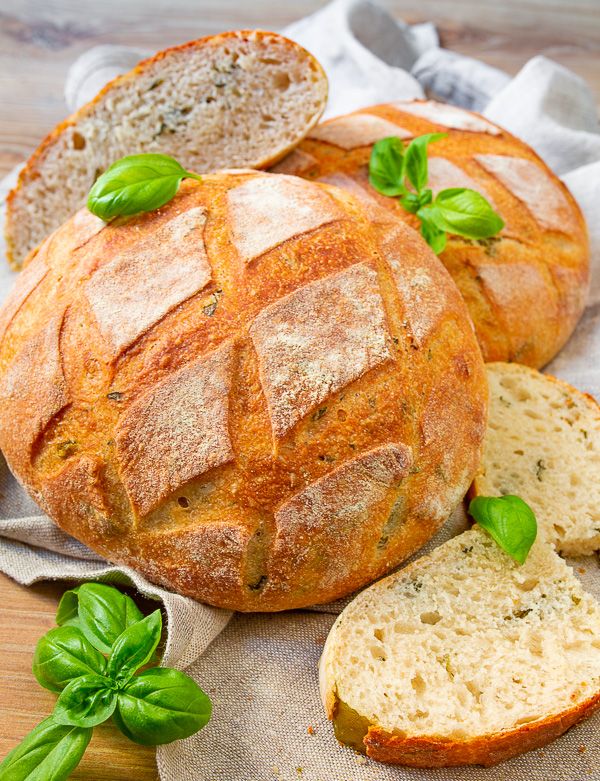 Рецепт пшеничного хлеба с базиликом на закваске