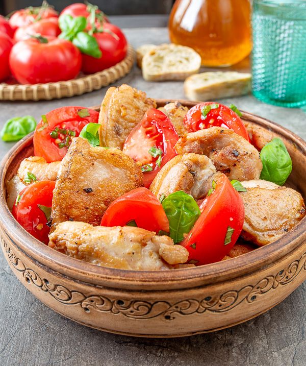 Рецепт жареной курицы с помидорами в кавказском стиле