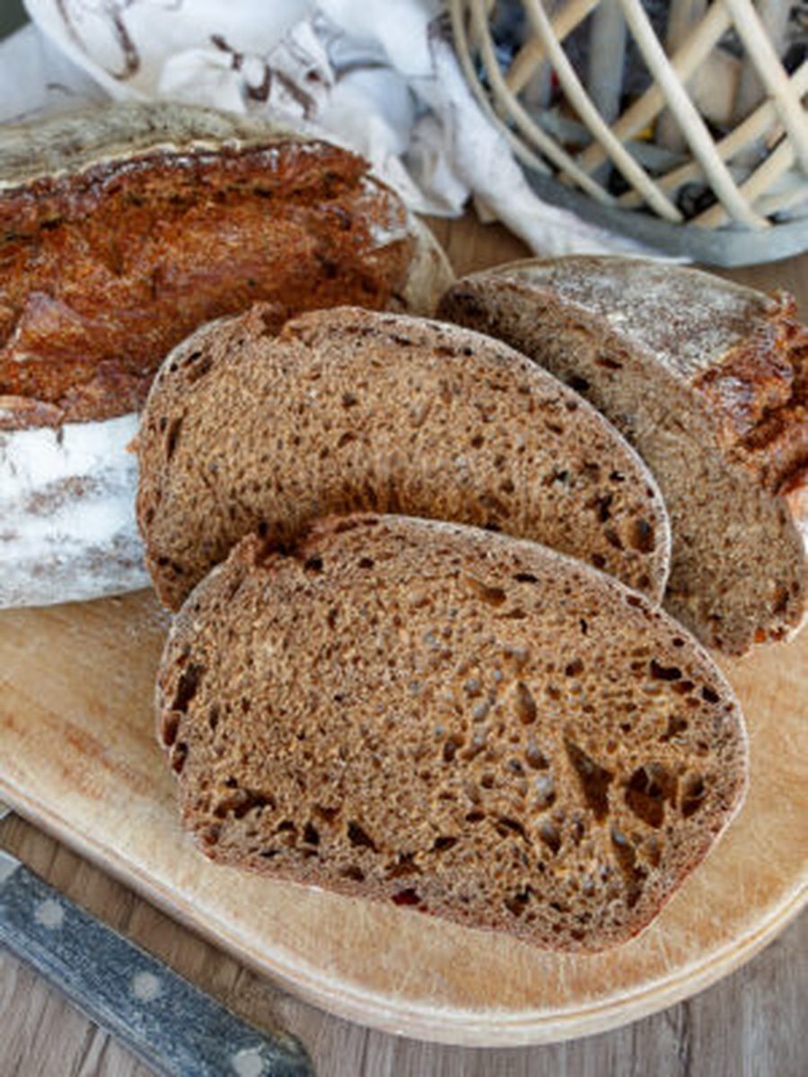 Ржано-пшеничный хлеб с кориандром и тмином