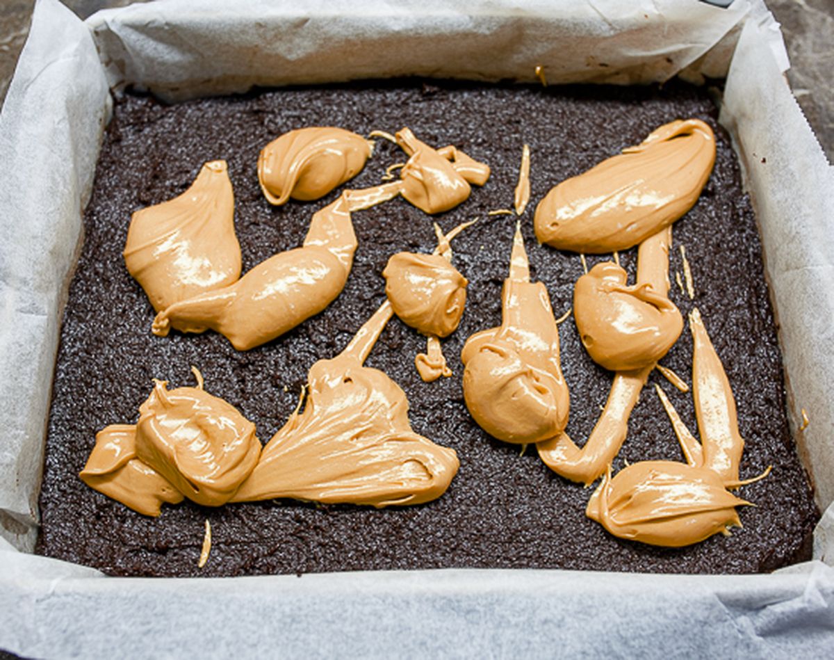 Кладем пасту