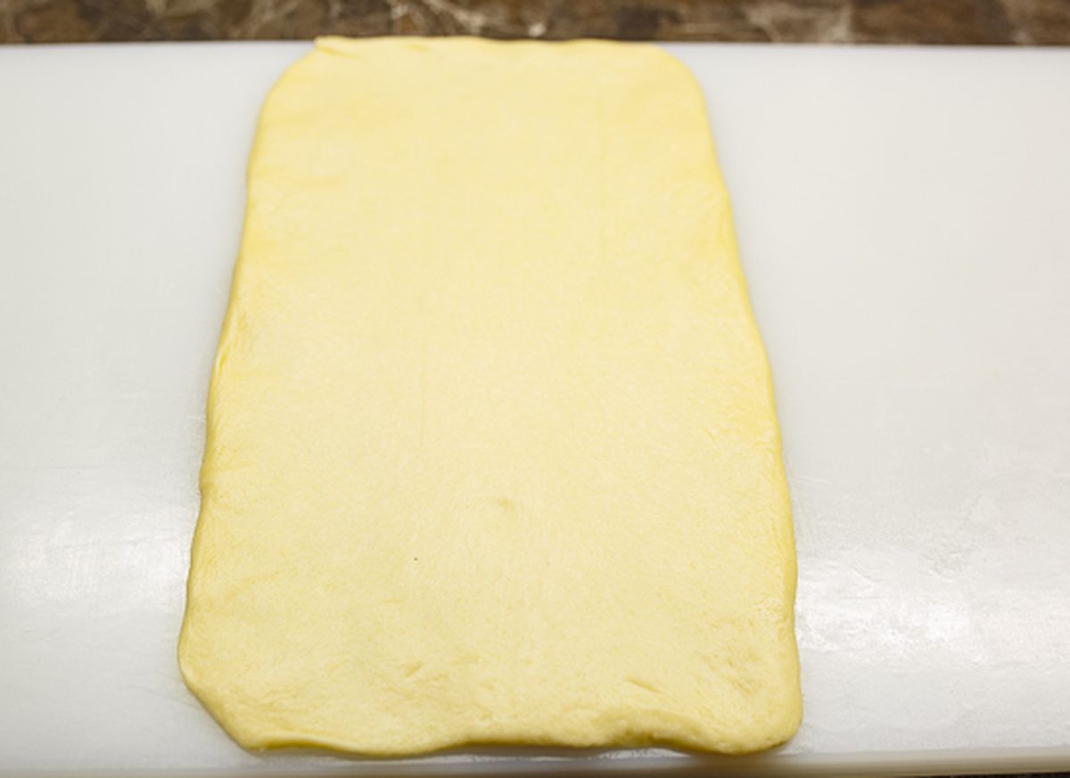 Раскатываем тесто