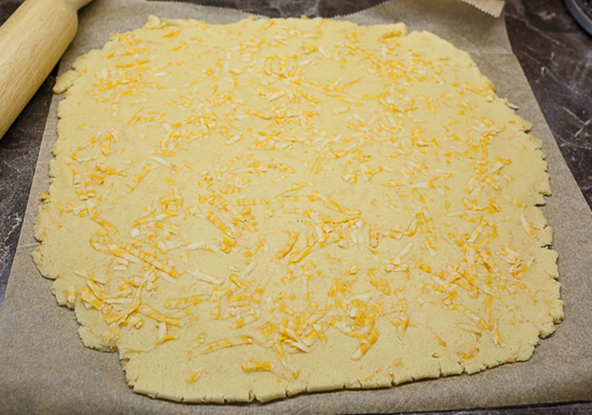 Прокатываем сыр