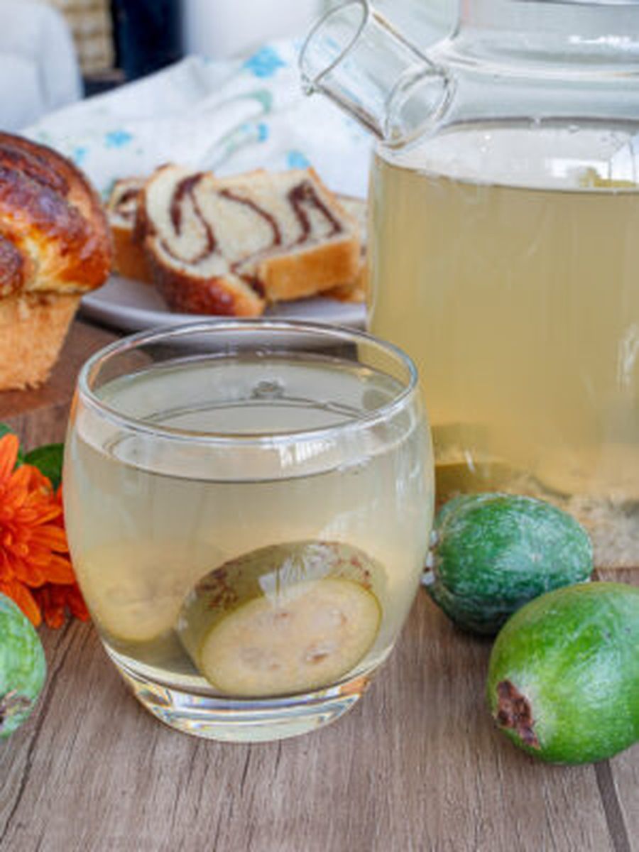 Компот из фейхоа