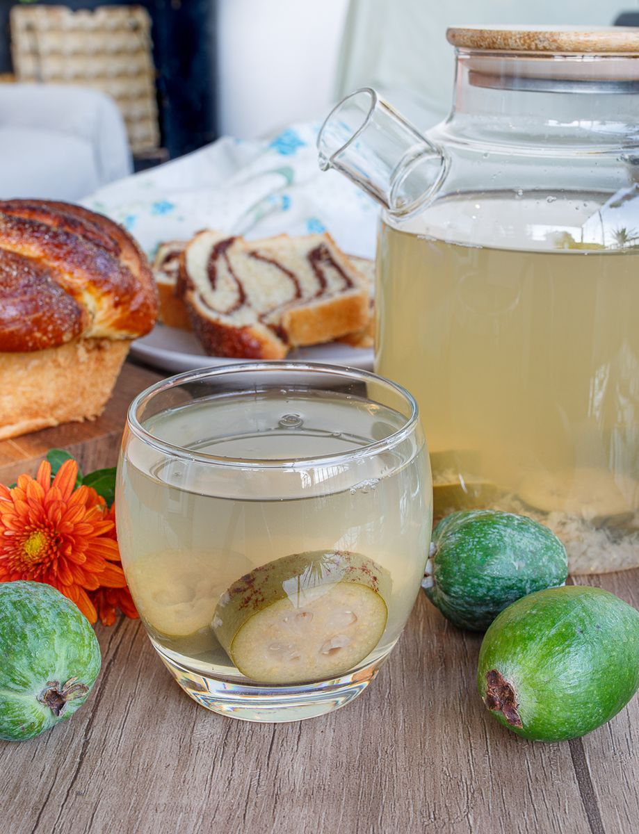 Компот из фейхоа