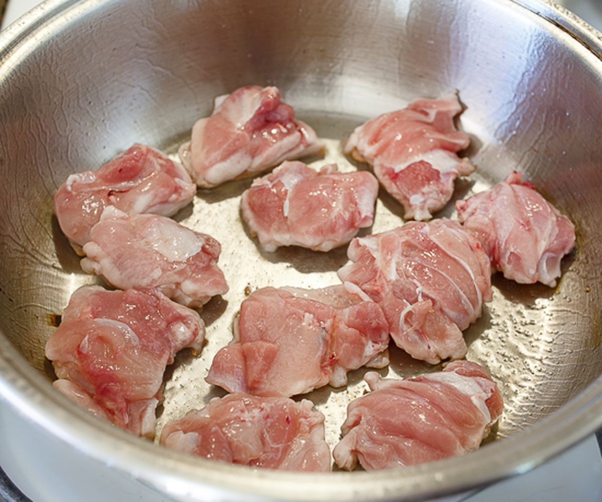 Жарим курицу