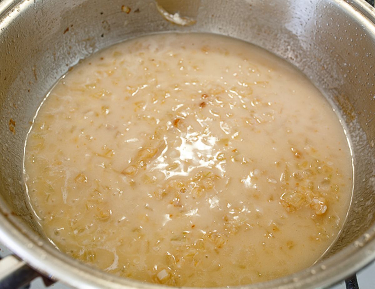 Вливаем бульон