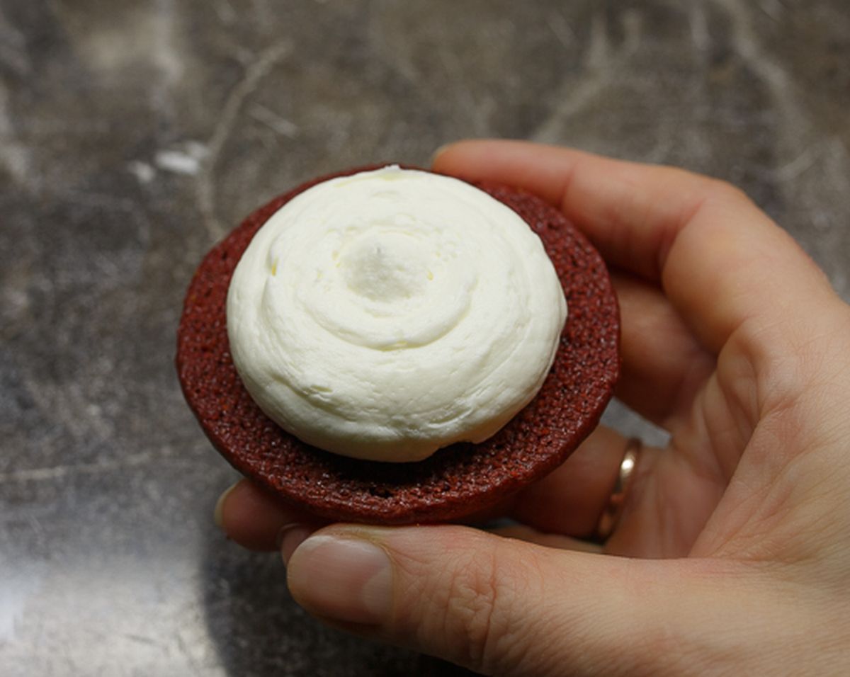 Отсаживаем крем