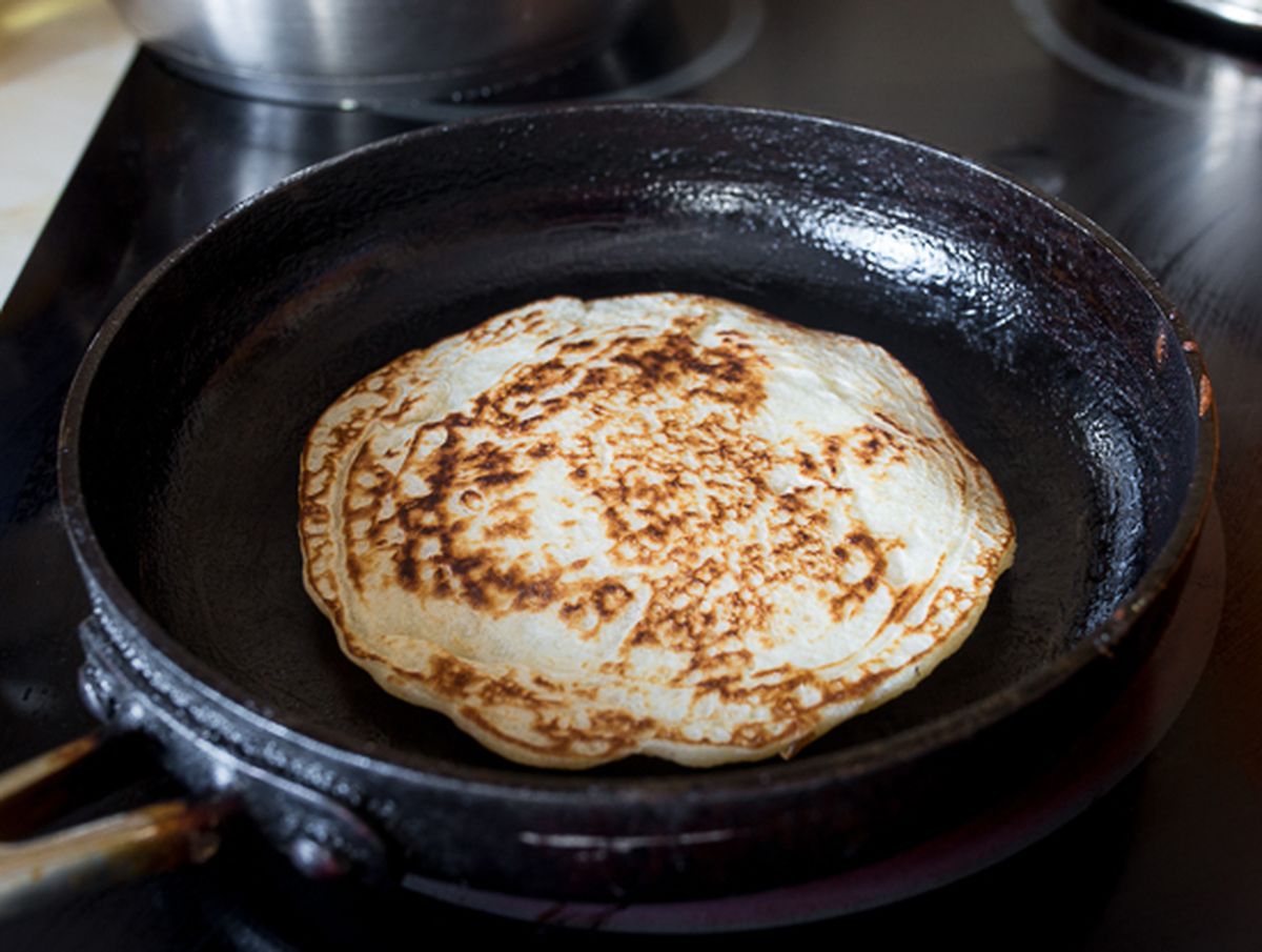 Жарим блины