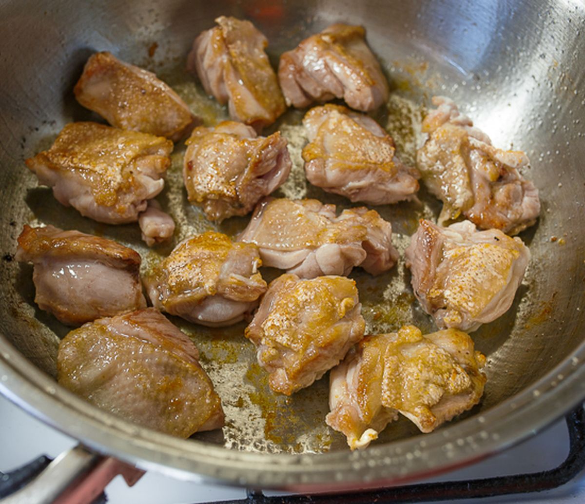 Жарим курицу