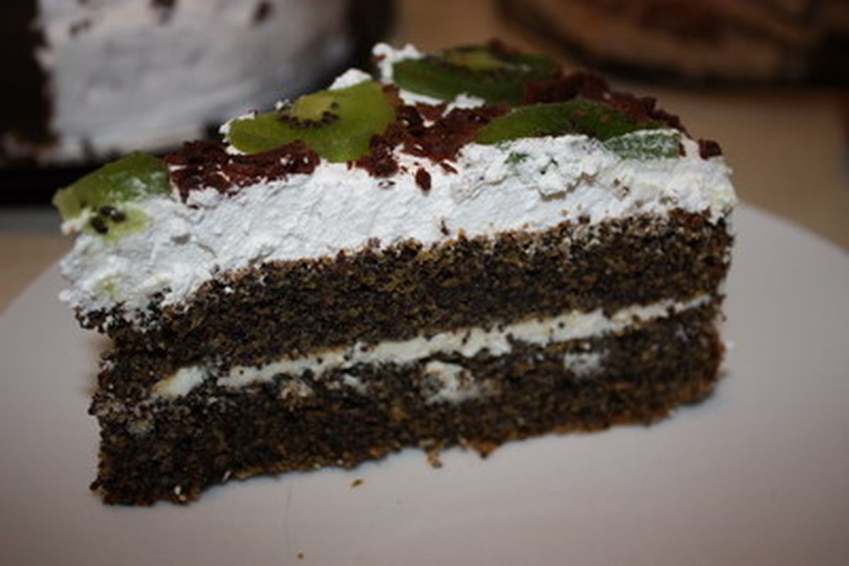 Рецепт макового торта с киви