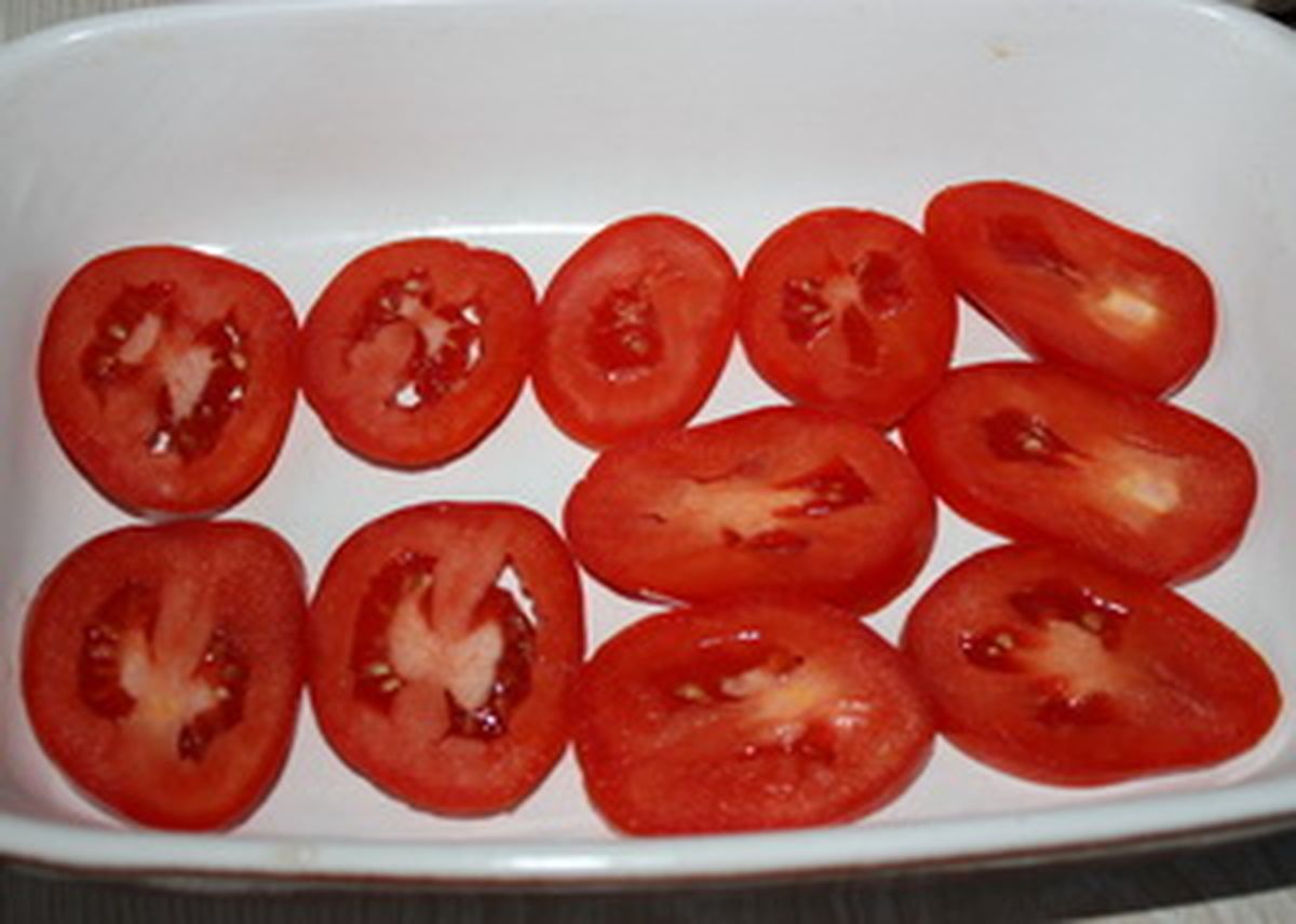Режем томаты