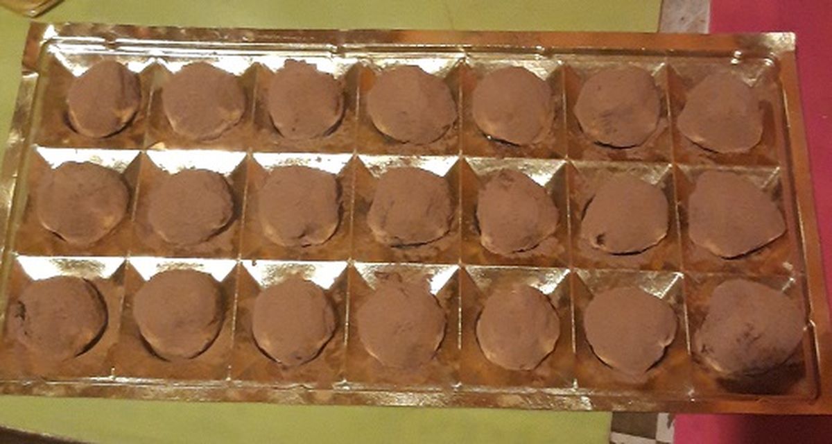 Шоколадные трюфели с лаймом и медом.jpg