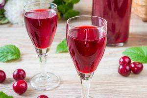 Вишневая наливка на водке