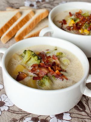 Сливочный суп с брокколи и беконом